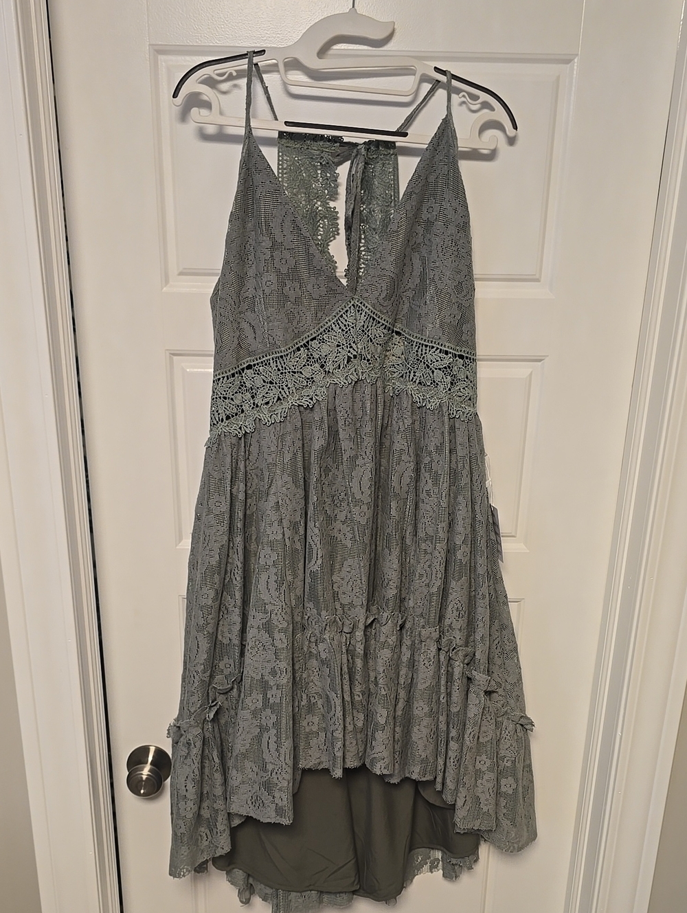 Joyfolie - Marline Dress In Sage ("Neutral Green"), Lace High-Low Dress NWT - Picture 4 of 9
